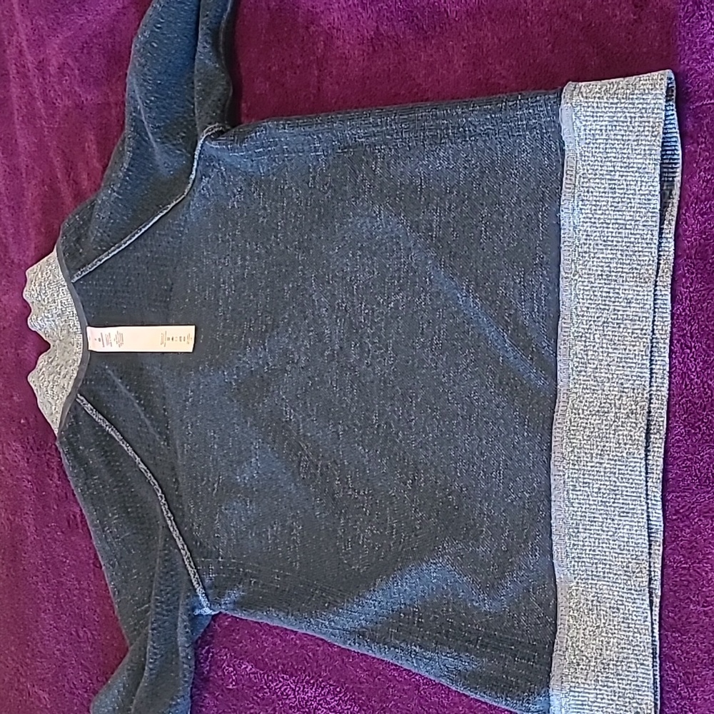 Lululemon Atletica Long Sleeves Active Top, Size 2, Color Light Blue 👌 ✨️ 😀 - Picture 16 of 16